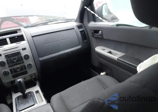 1FMCU9D71BKA13100: 43991173