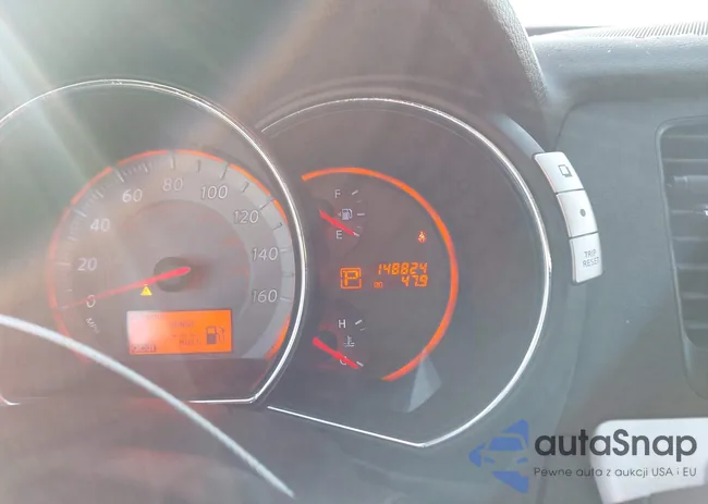 JN8AZ18U49W103329: 43991205