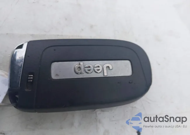 3C4NJDBB5JT222174: 43991213