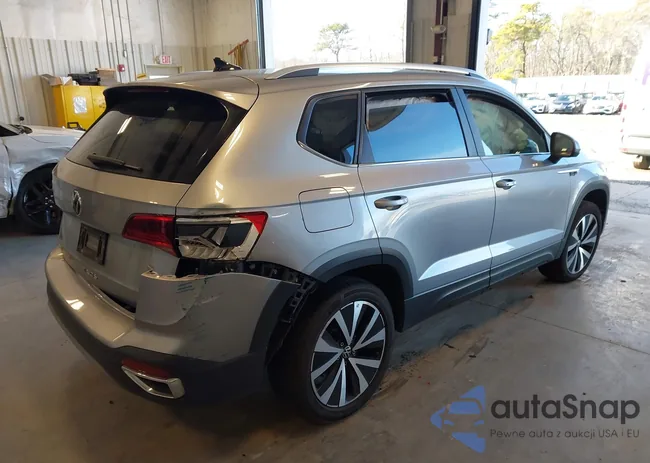 3VVWX7B22NM019779: 43990295