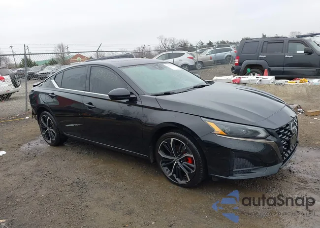 1N4BL4CW4PN371981: 43990330