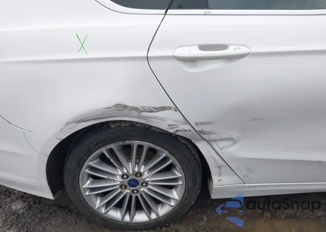 1FA6P0HD4G5126040: 43990340