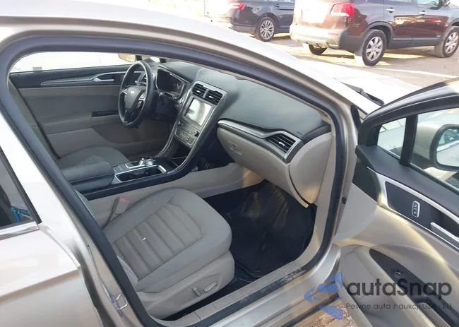 3FA6P0LU6KR188567: 43990497