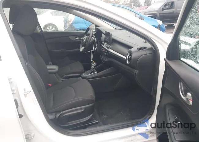 3KPF24AD3ME309813: 43991704