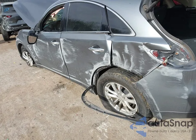 JN8CS1MUXHM143749: 43991728