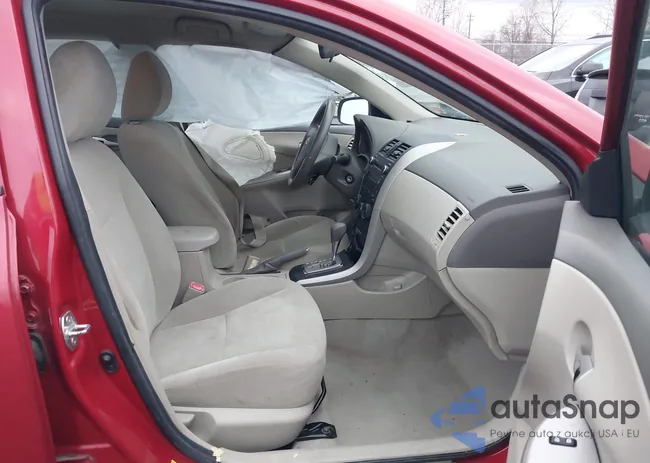 2T1BU4EE6AC267756: 43991792