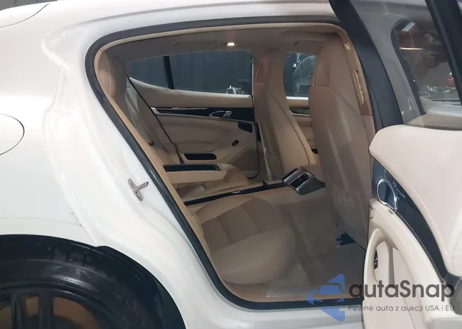 WP0AA2A7XCL071024: 43991869