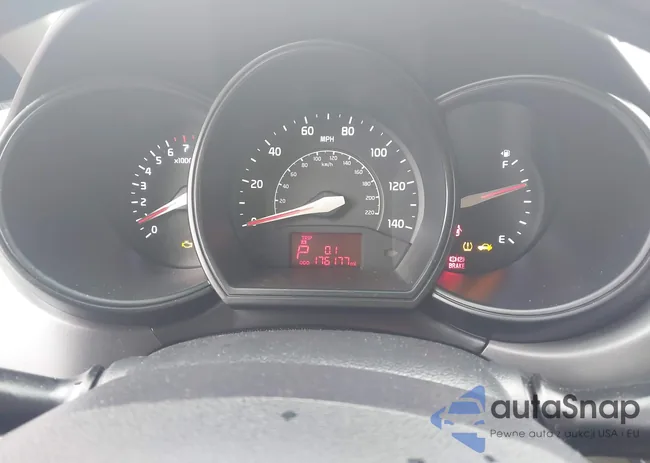 KNADN4A37D6131042: 43991874