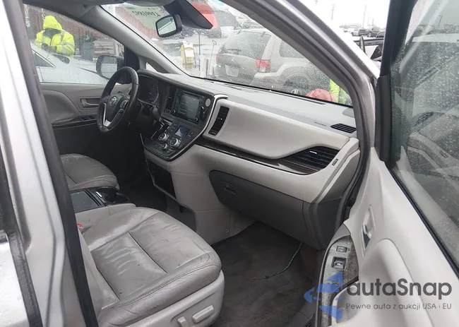 5TDYZ3DC3JS911095: 43991892