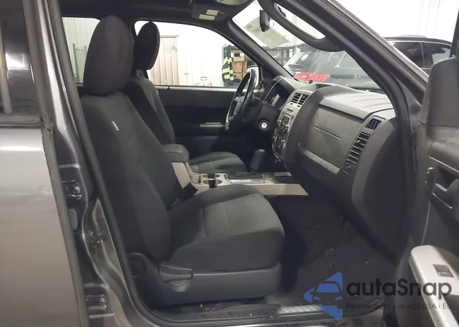 1FMCU0DGXAKA02400: 43991893