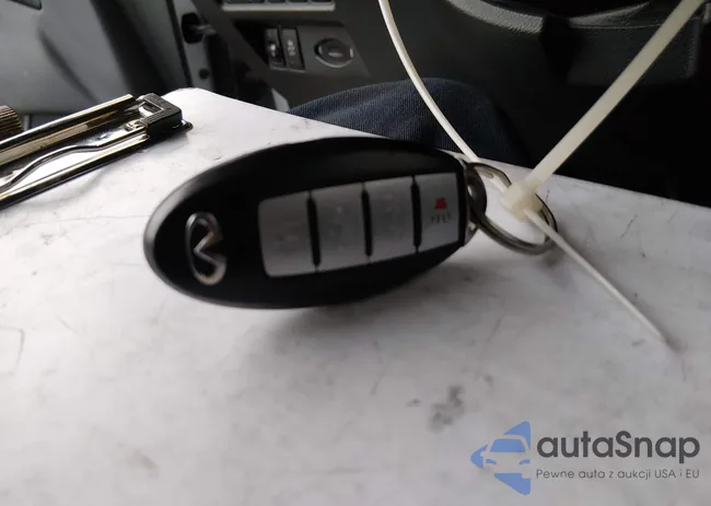 JN8CS1MU3GM671986: 43991986