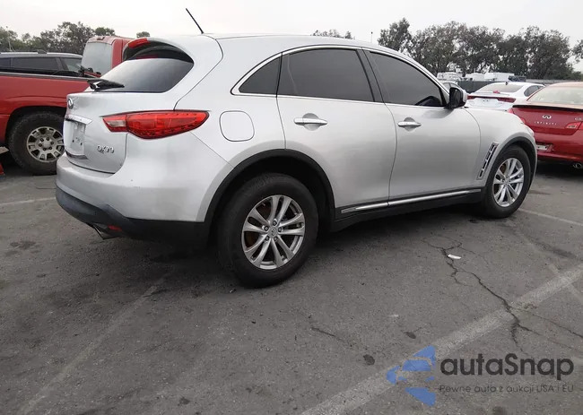 JN8CS1MU3GM671986: 43991986