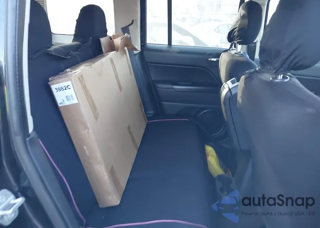 1C4NJPFA2HD148747: 43992031