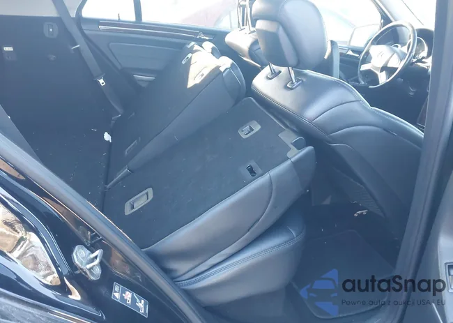 4JGBB8GB0BA686428: 43992036