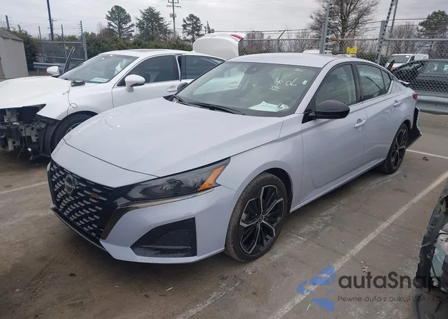 1N4BL4CV6RN364086: 43992104