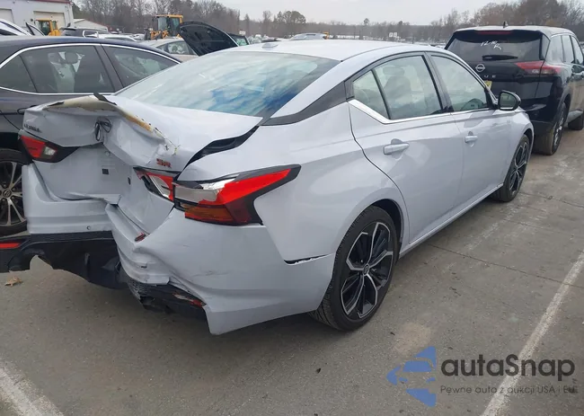 1N4BL4CV6RN364086: 43992104