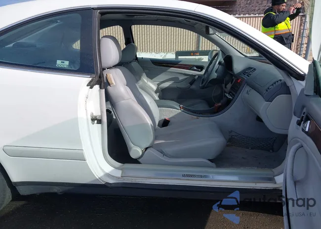 WDBLJ65G4XF046410: 43992129