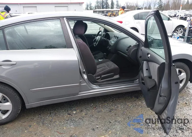 1N4AL21E78N497411: 43992130