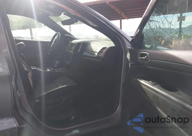 1C4RJFAG9HC913823: 43992157