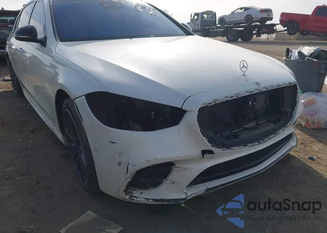 W1K6G6DB7PA167728: 43992184