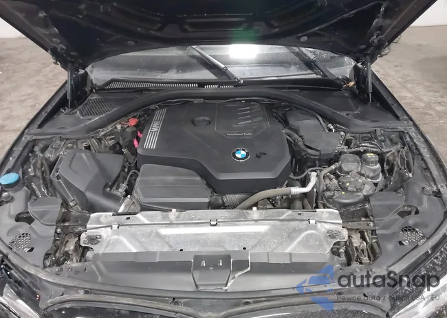 3MW5R7J07L8B27452: 43991309