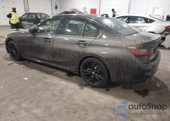 3MW5R7J07L8B27452: 43991309