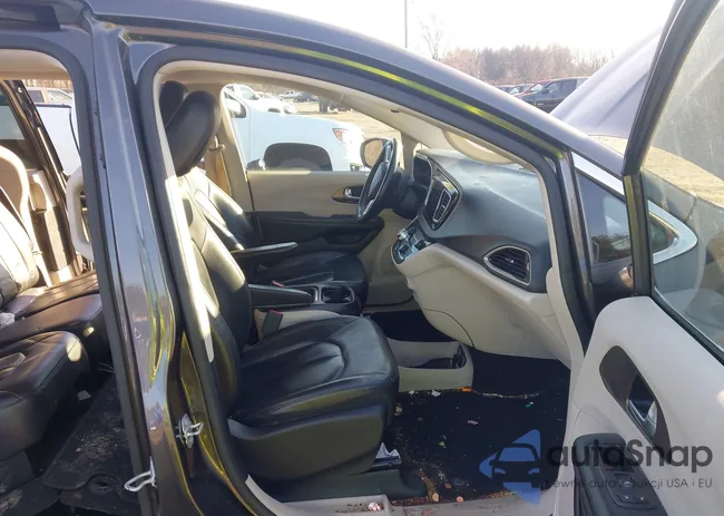 2C4RC1BG5HR501322: 43991310