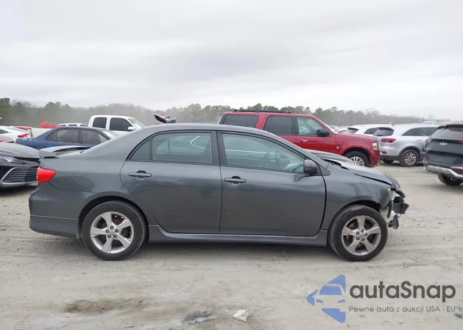 2T1BU4EEXCC912475: 43991317