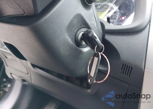 2T1BU4EEXCC912475: 43991317