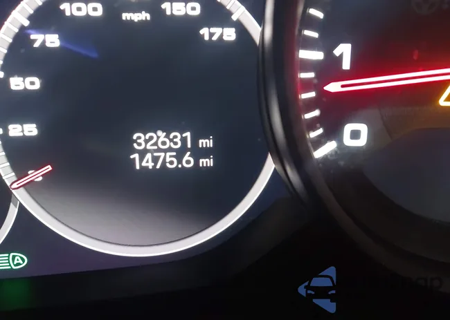 WP1BA2AY0PDA24239: 43991597