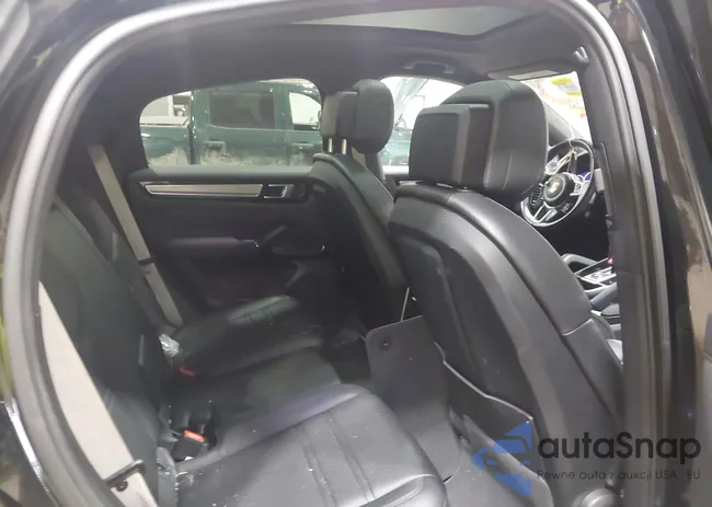 WP1BA2AY0PDA24239: 43991597