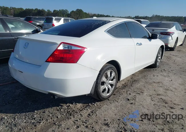 1HGCS22839A004820: 43992735