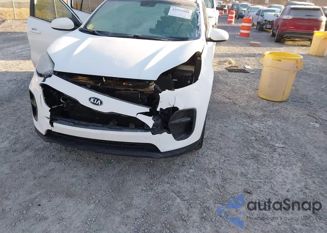 KNDPM3AC3H7164648: 43992808