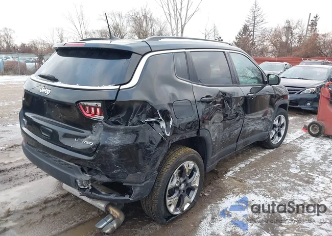 3C4NJDCB2LT130232: 43992851