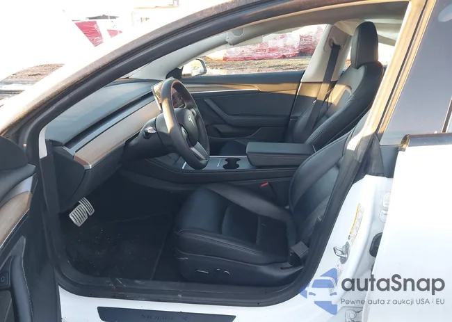 5YJ3E1EC8PF559492: 43992858