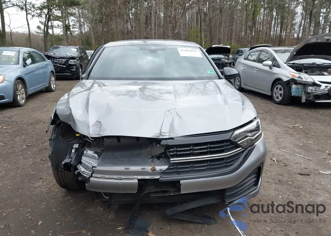 3VWBM7BU9RM008952: 43992876