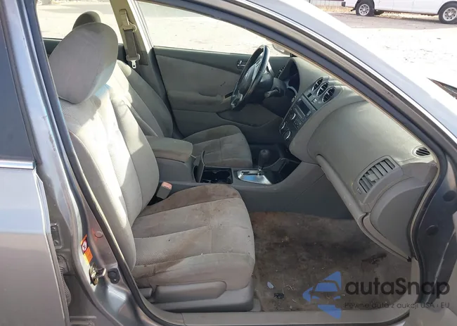 1N4AL21E89N436411: 43992896