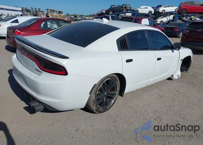 2C3CDXCT7FH836414: 43992898