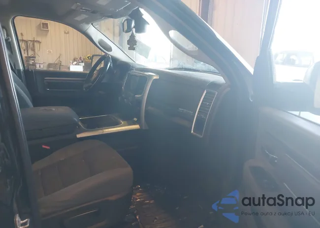 1C6RR7LT2HS814332: 43992930