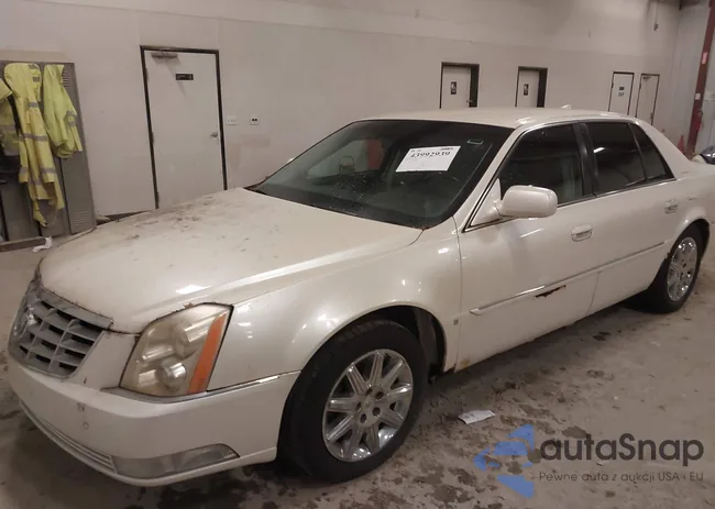 1G6KD57Y79U135121: 43992939