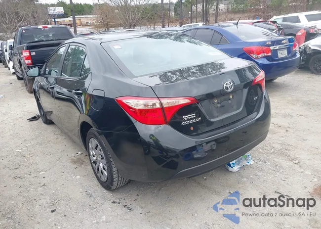 2T1BURHE3JC011826: 43992966