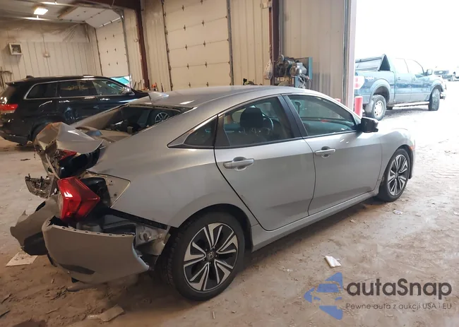 19XFC1F3XGE038099: 43992968