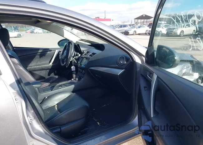 JM1BL1MP3D1743281: 43992988