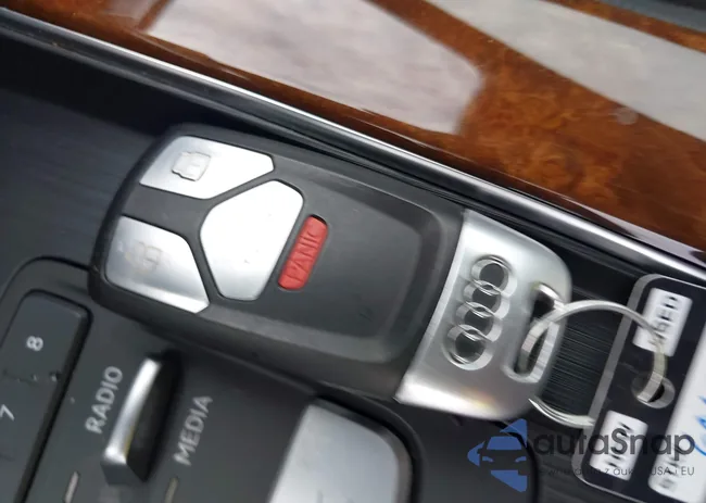 WAUBNCF50KA097354: 43993088