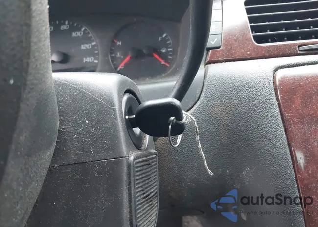 2G1WB58K779413601: 43993119