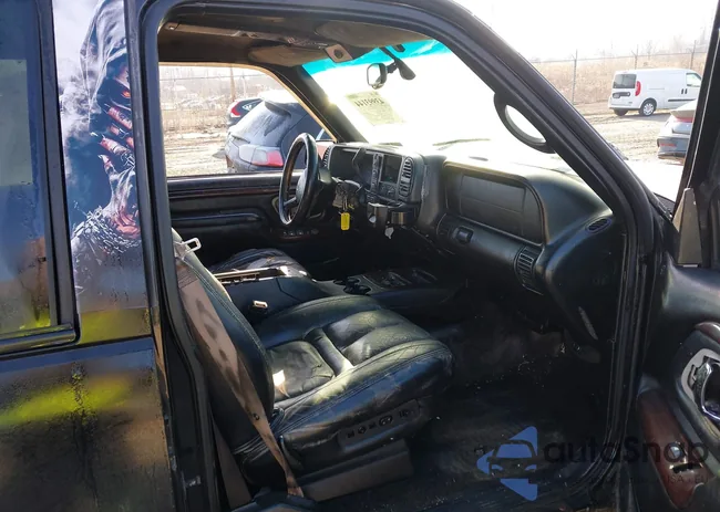 1GYEK13R3YR126208: 43993144