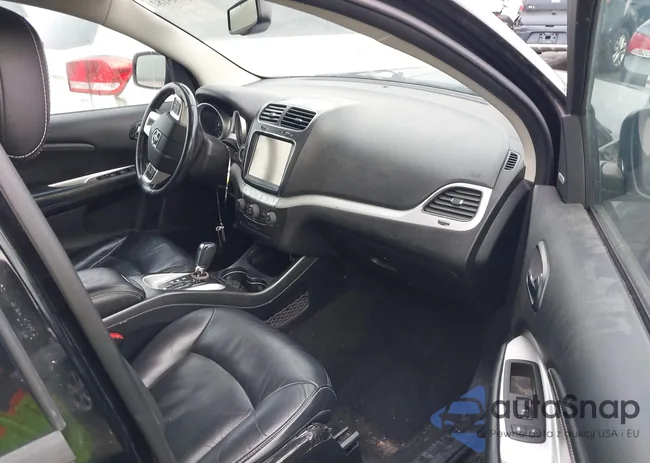 3C4PDCDG5ET281668: 43993182