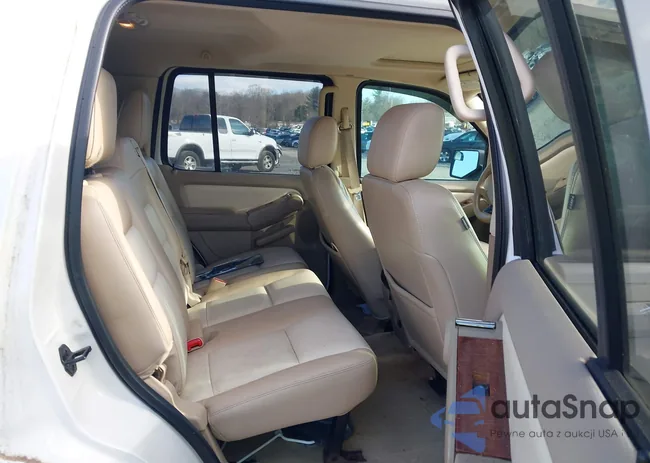 1FMEU64E68UA48959: 43993204