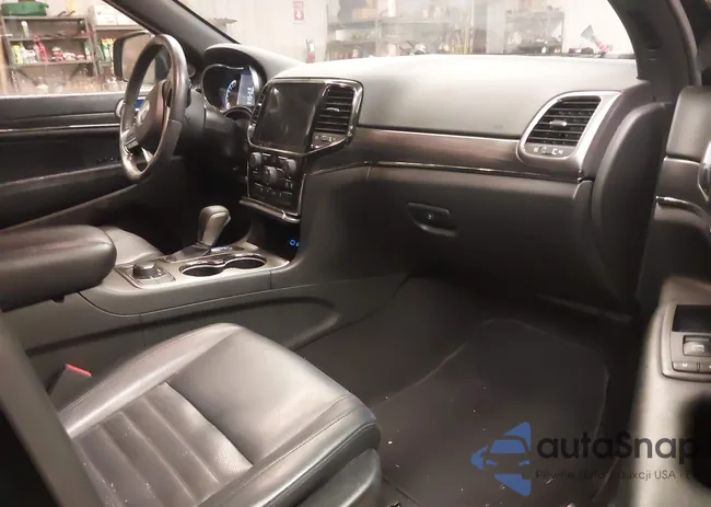 1C4RJFBT1KC740320: 43993242