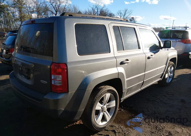 1C4NJPFB9CD552341: 43993247